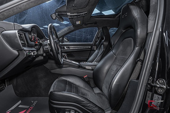 Porsche Panamera GTS 13 of 21