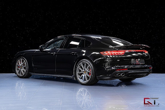 Porsche Panamera GTS 5 of 5