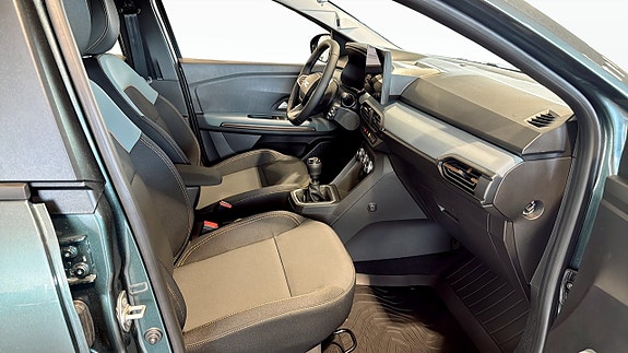 Dacia Sandero 3 of 5
