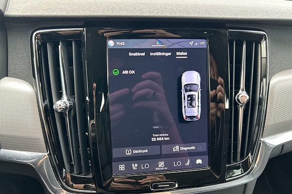 Volvo V90 16 of 30