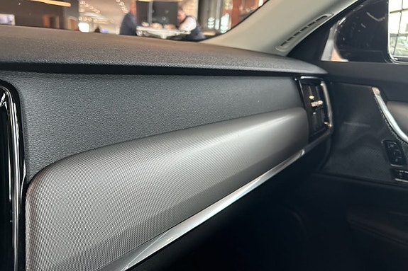 Volvo V90 18 of 30