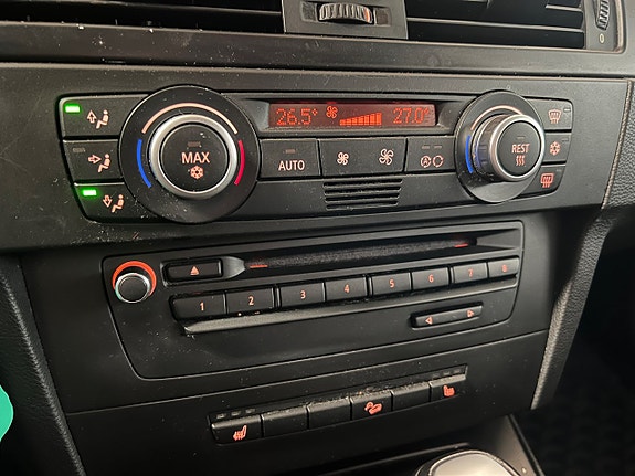 BMW 320d 12 of 17