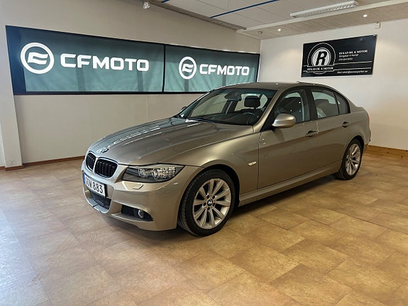 BMW 320d 2 of 5
