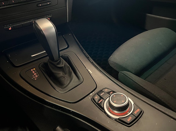 BMW 320d 16 of 17