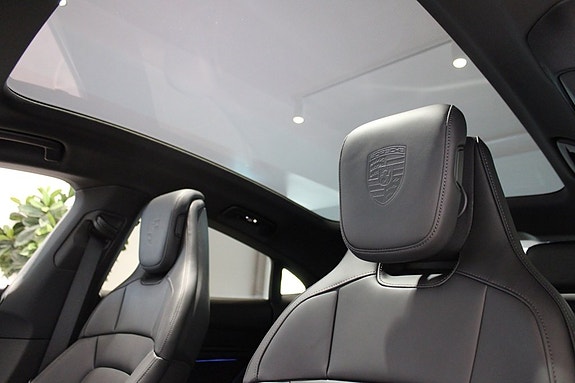 Porsche Taycan 4 21 of 21