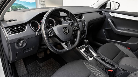 Skoda Octavia 13 of 18