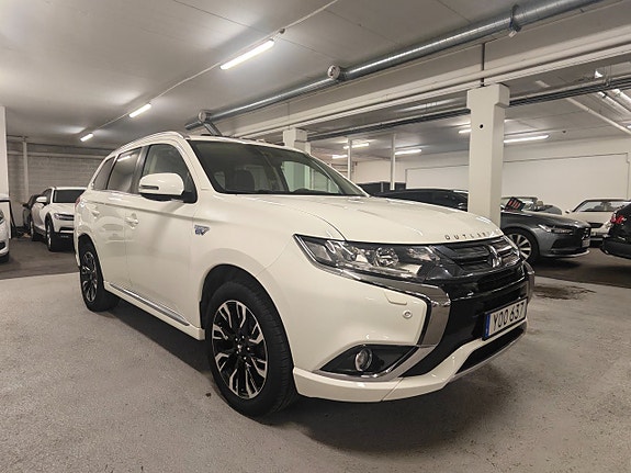 Mitsubishi Outlander 4 of 5