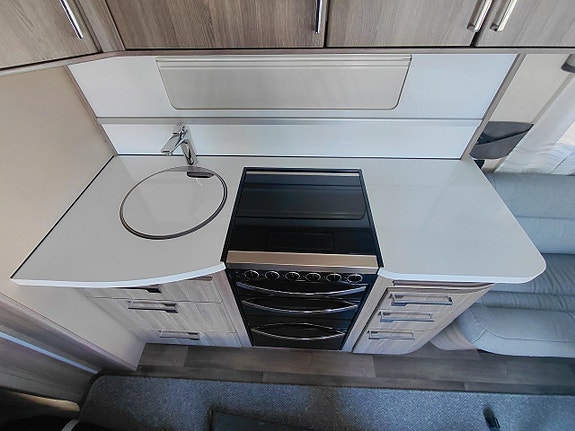 Kabe Royal 630 GLE KS 9 of 16
