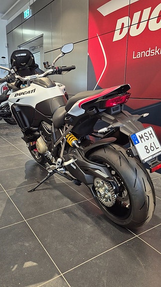 Ducati Multistrada V4 RS 2 of 5
