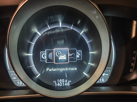 Volvo V40 12 of 15