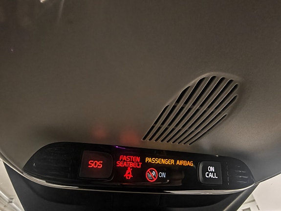 Volvo V40 11 of 15
