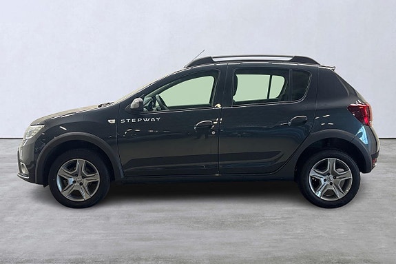 Dacia Sandero Stepway 2 of 5