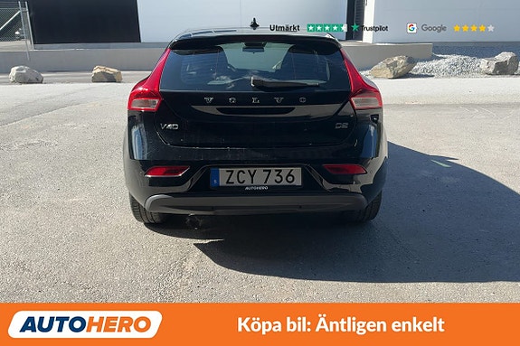 Volvo V40 4 of 30