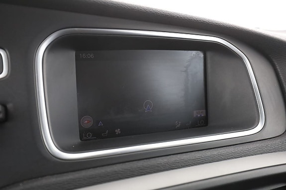 Volvo V40 26 of 30