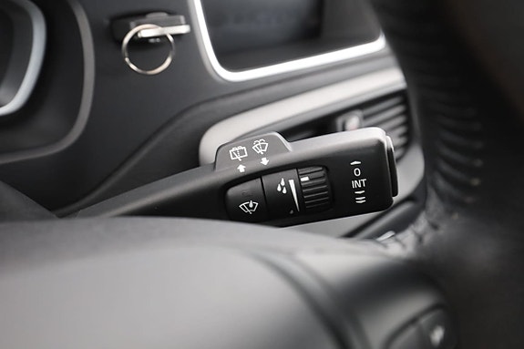 Volvo V40 25 of 30