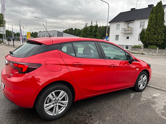 Opel Astra 4 of 5