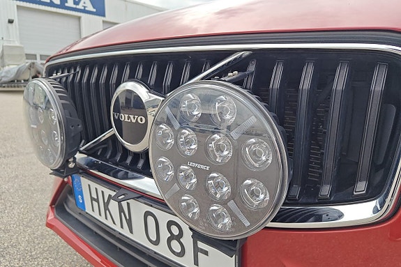 Volvo XC60 14 of 21