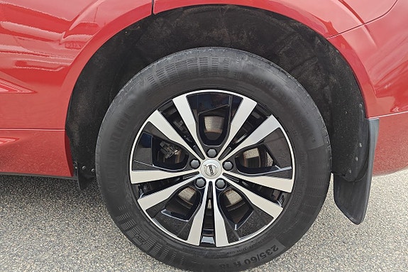 Volvo XC60 13 of 21