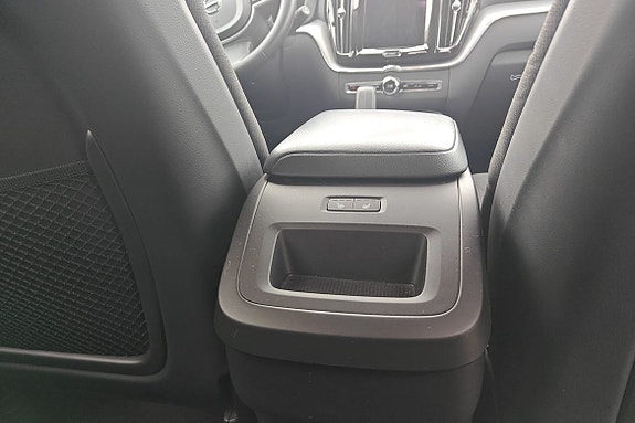 Volvo XC60 21 of 21