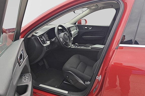 Volvo XC60 4 of 5