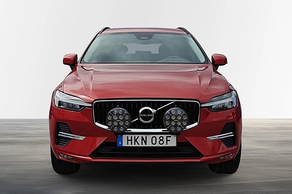 Volvo XC60 2 of 5