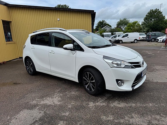 Toyota Verso 3 of 5