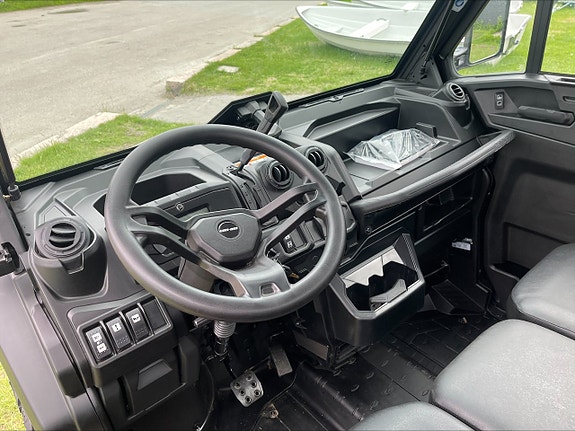 Can-Am Traxter 6x6 Dps HD10 Demo med hyttpaket 7 of 7