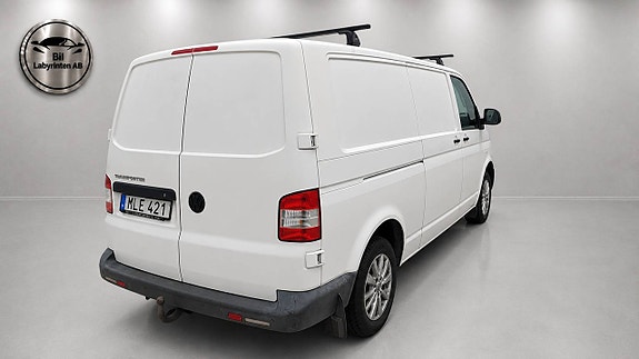 Volkswagen Transporter 4 of 5