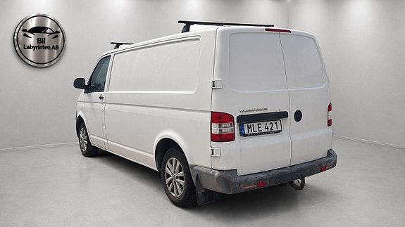 Volkswagen Transporter 3 of 5