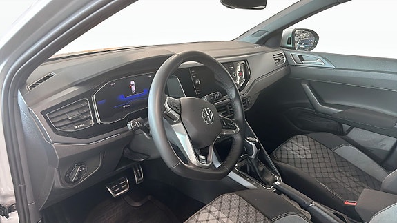 Volkswagen Taigo 10 of 12