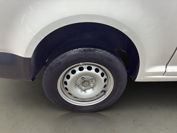 Volkswagen Caddy Maxi 29 of 30
