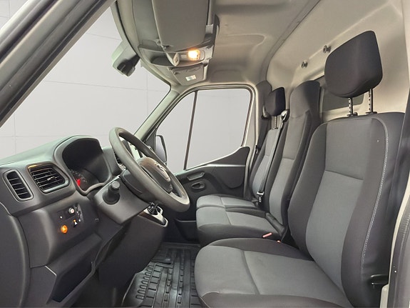 Nissan Interstar 15 of 30
