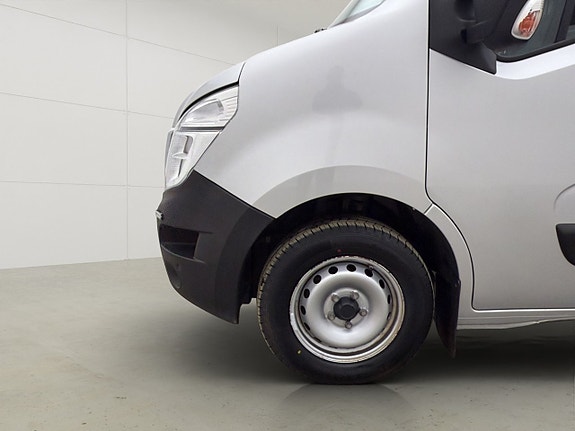 Nissan Interstar 27 of 30
