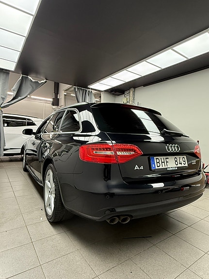 Audi A4 5 of 5