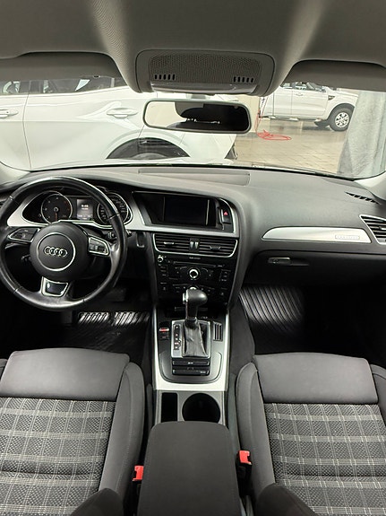 Audi A4 10 of 19