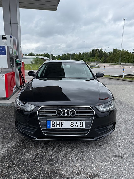 Audi A4 2 of 5