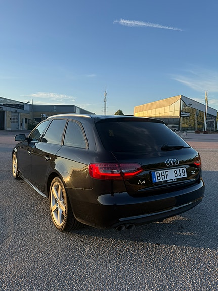 Audi A4 7 of 19