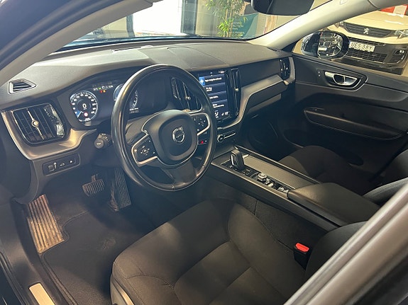 Volvo XC60 17 of 21