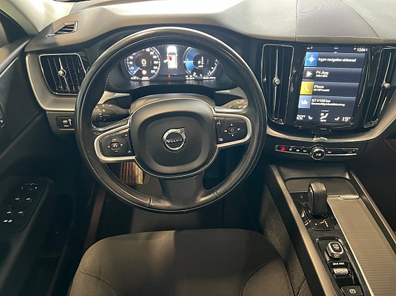 Volvo XC60 13 of 21