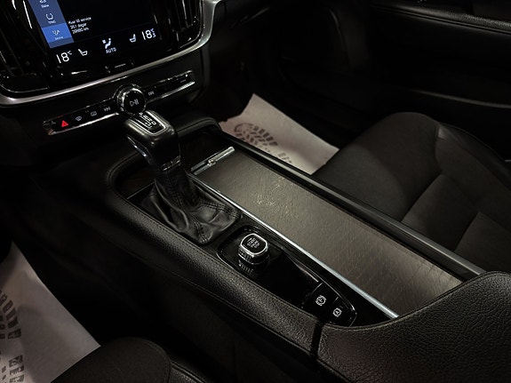 Volvo V90 Cross Country 19 of 22