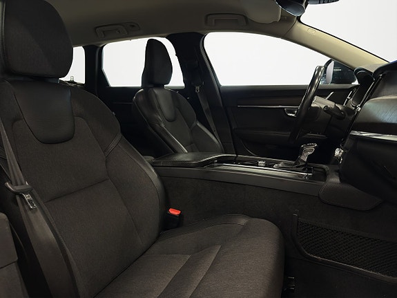 Volvo V90 Cross Country 12 of 22
