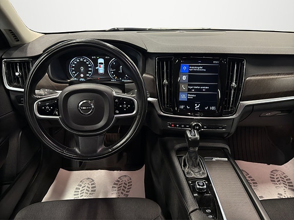 Volvo V90 Cross Country 14 of 22