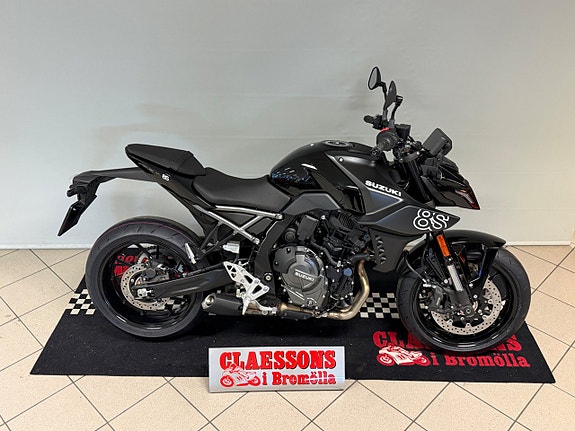 Suzuki GSX-8S 9 of 9