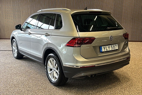 Volkswagen Tiguan 3 of 5