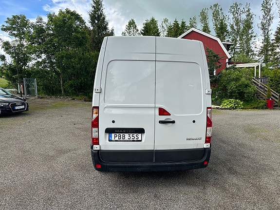 Renault Master 8 of 9
