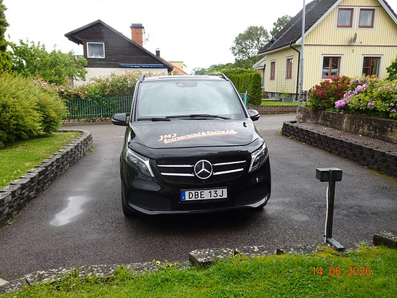 Mercedes-Benz V250 d 2 of 5