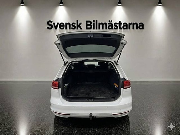 Volkswagen Passat 8 of 19