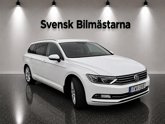 Volkswagen Passat 2 of 5