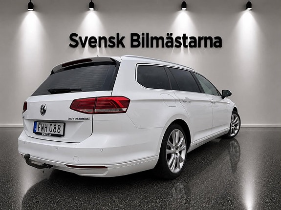 Volkswagen Passat 7 of 19