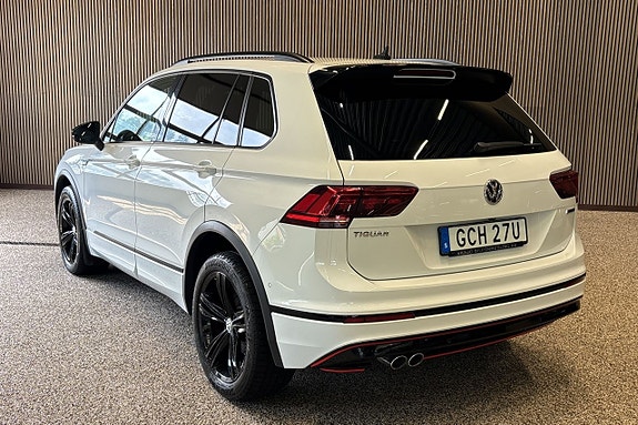 Volkswagen Tiguan 3 of 5